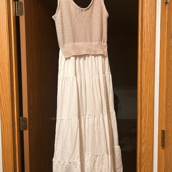 Elan Textured Beige Knit Top Size Medium - Picture 4 of 6